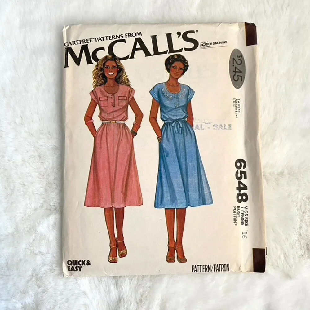 2 McCall's Sewing Patterns - Picture 4 of 5